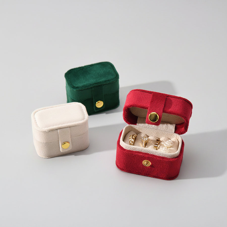 Compact Velvet Ring & Earring Keeper