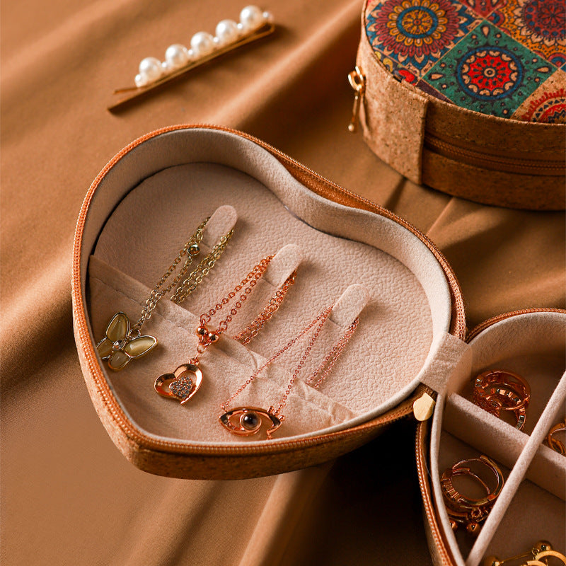 Heart-Shaped Jewellery Gift Box — Embossed Pattern