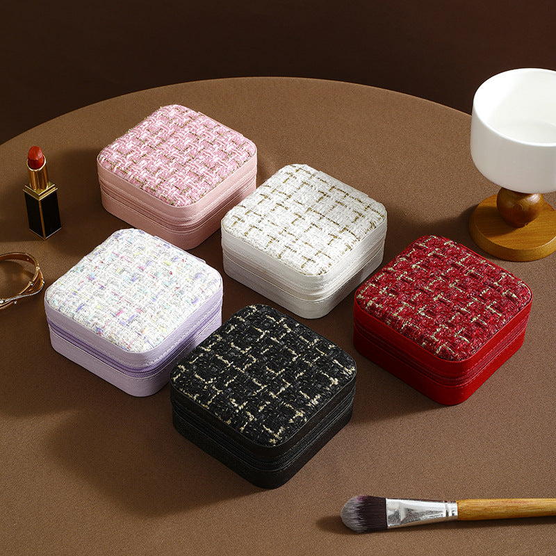 Square Travel Jewellery Box – Compact Ring & Earring Case