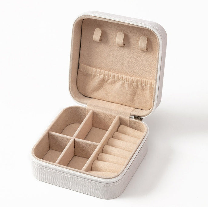 Compact Zip Jewellery Pouch – Portable Ring & Earring Case
