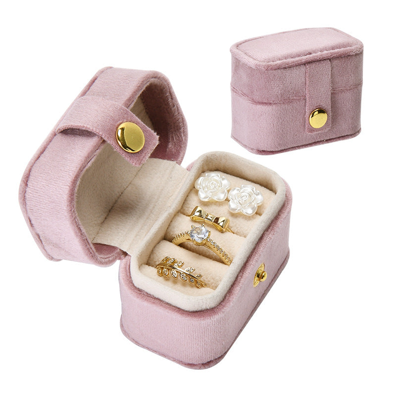 Compact Velvet Ring & Earring Keeper