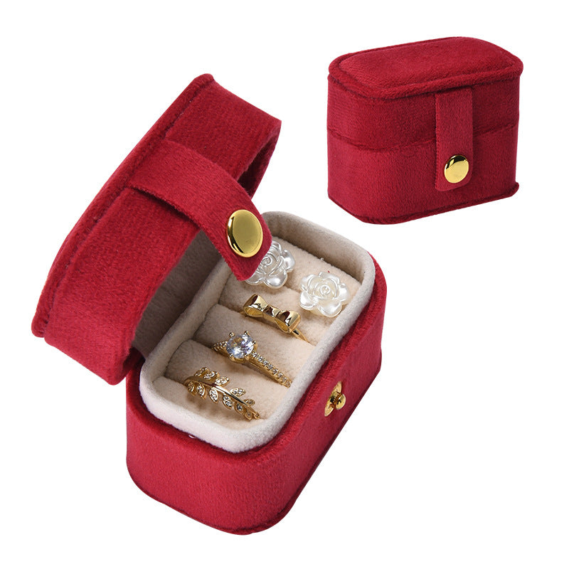 Compact Velvet Ring & Earring Keeper
