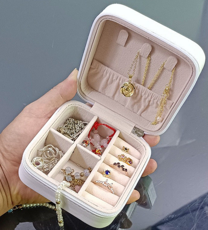 Compact Zip Jewellery Pouch – Portable Ring & Earring Case